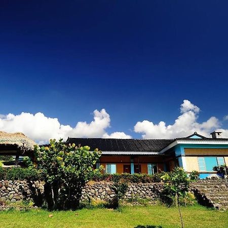 Wan-Lu-Yi Bed & Breakfast Чангбин Екстериор снимка
